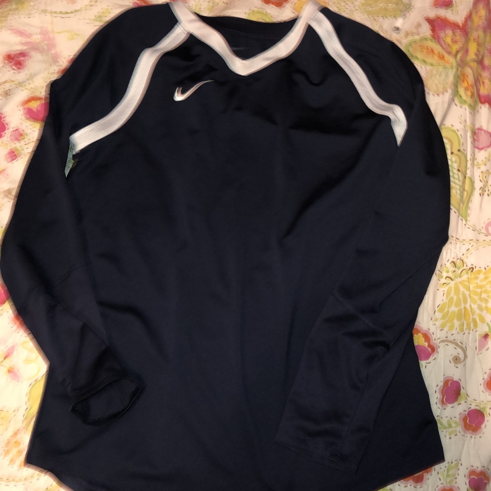 Nike dry fit long sleeve shirt
